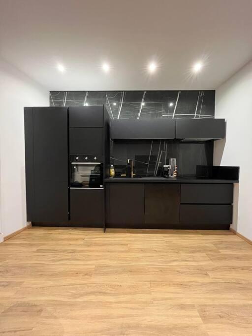 Appartement Haussmannien A 200M Des Halles. Narbonne Bagian luar foto